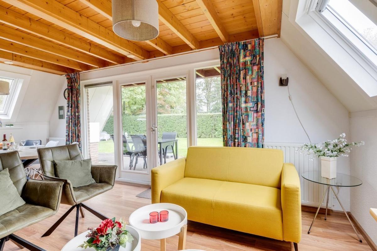 Kleine Zanglijster I Prachtig Huisje Nabij Bosrand Zwiggelte Exterior photo