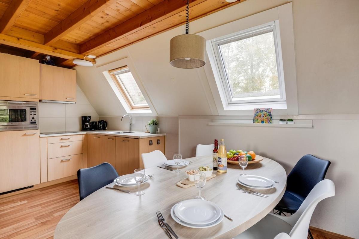 Kleine Zanglijster I Prachtig Huisje Nabij Bosrand Zwiggelte Exterior photo