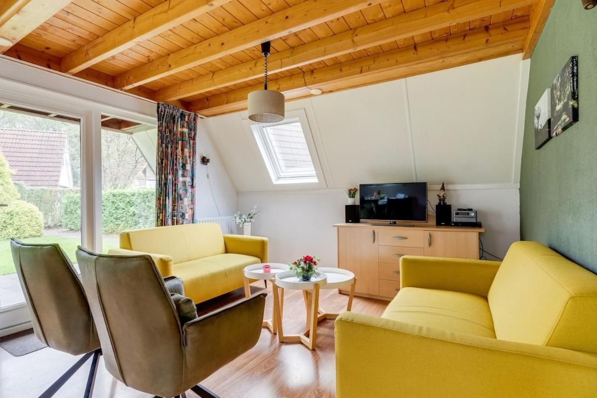Kleine Zanglijster I Prachtig Huisje Nabij Bosrand Zwiggelte Exterior photo