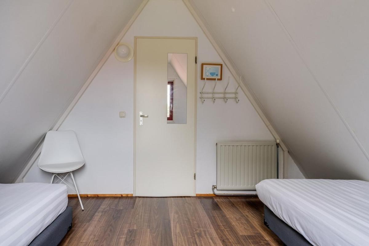 Kleine Zanglijster I Prachtig Huisje Nabij Bosrand Zwiggelte Exterior photo