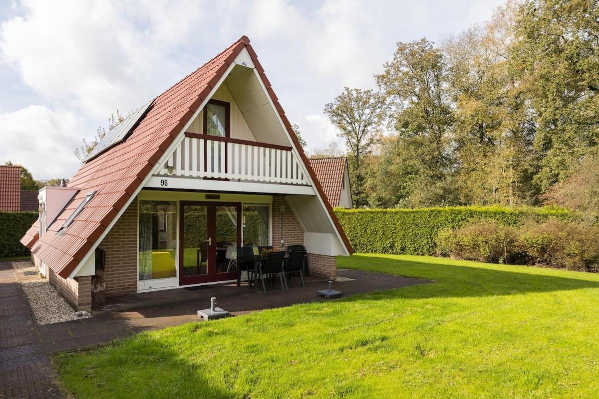 Kleine Zanglijster I Prachtig Huisje Nabij Bosrand Zwiggelte Exterior photo